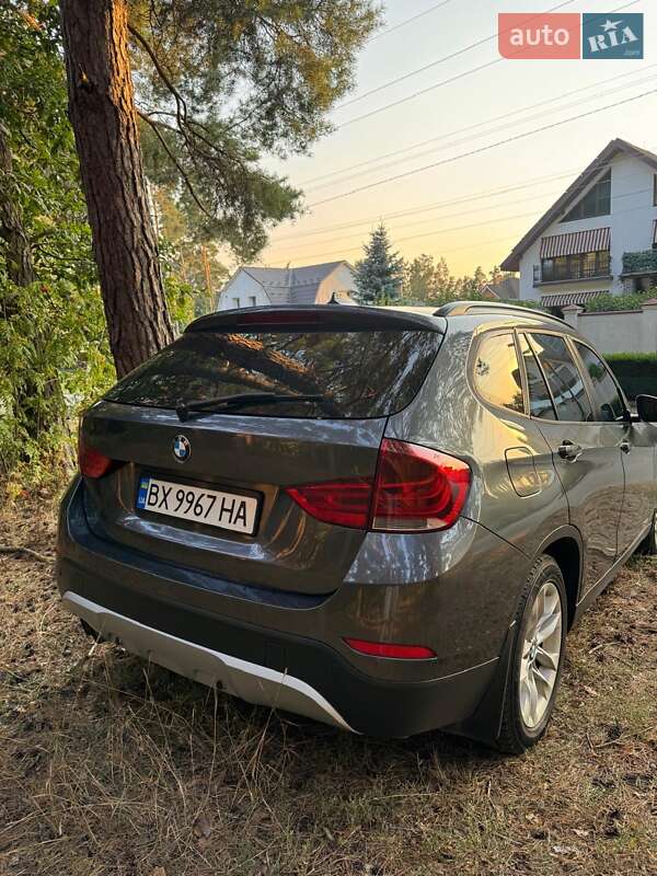 Внедорожник / Кроссовер BMW X1 2015 в Киеве