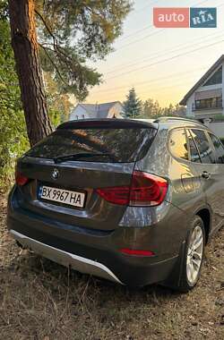 Внедорожник / Кроссовер BMW X1 2015 в 