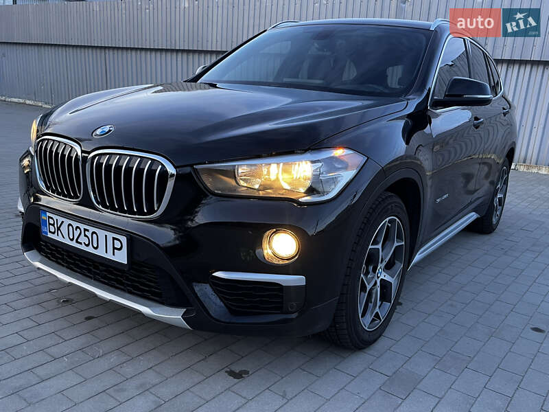 Позашляховик / Кросовер BMW X1 2017 в Києві фото 11 Позашляховик / Кросовер BMW X1 2017 в Києві