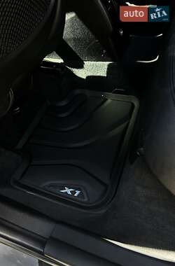Внедорожник / Кроссовер BMW X1 2015 в 