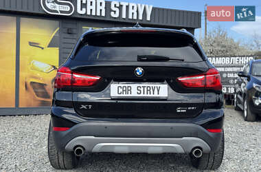 Позашляховик / Кросовер BMW X1 2018 в 