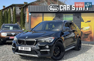 Позашляховик / Кросовер BMW X1 2018 в 