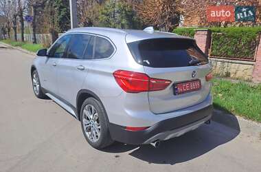 Внедорожник / Кроссовер BMW X1 2016 в 