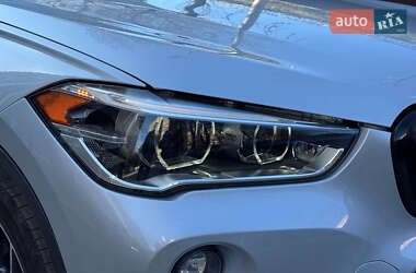 Внедорожник / Кроссовер BMW X1 2016 в 