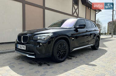 Внедорожник / Кроссовер BMW X1 2012 в 