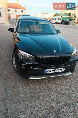 Внедорожник / Кроссовер BMW X1 2014 в 