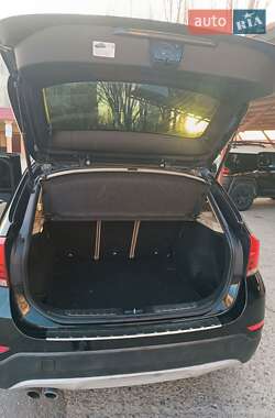 Внедорожник / Кроссовер BMW X1 2014 в 
