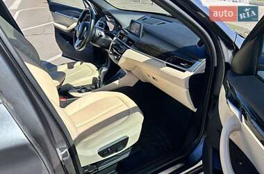 Внедорожник / Кроссовер BMW X1 2016 в 