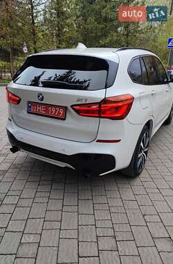 Внедорожник / Кроссовер BMW X1 2016 в 