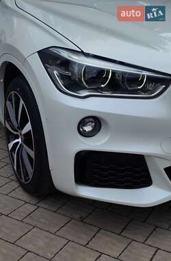 Внедорожник / Кроссовер BMW X1 2016 в 