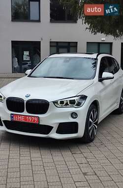 Внедорожник / Кроссовер BMW X1 2016 в 
