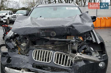 Внедорожник / Кроссовер BMW X1 2010 в 