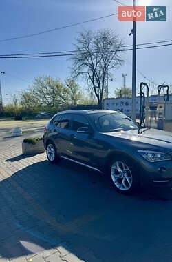 Внедорожник / Кроссовер BMW X1 2013 в 