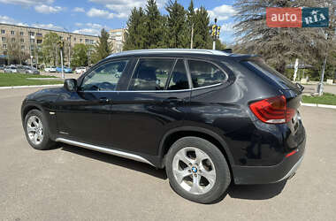 Позашляховик / Кросовер BMW X1 2009 в 