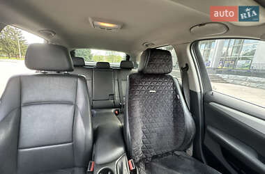 Позашляховик / Кросовер BMW X1 2009 в 