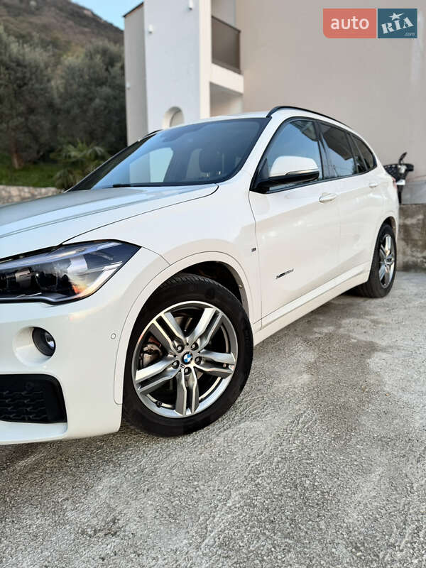 Позашляховик / Кросовер BMW X1 2017 в Одесі