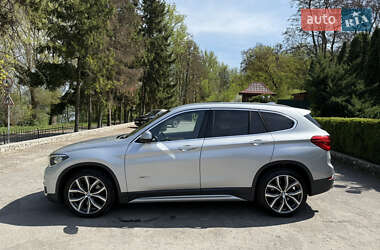 Внедорожник / Кроссовер BMW X1 2015 в 
