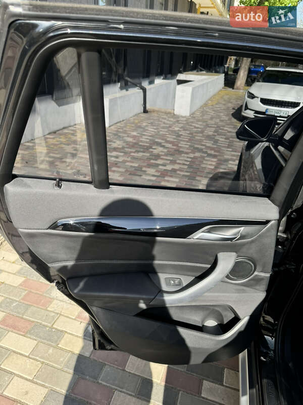 Позашляховик / Кросовер BMW X1 2018 в Одесі
