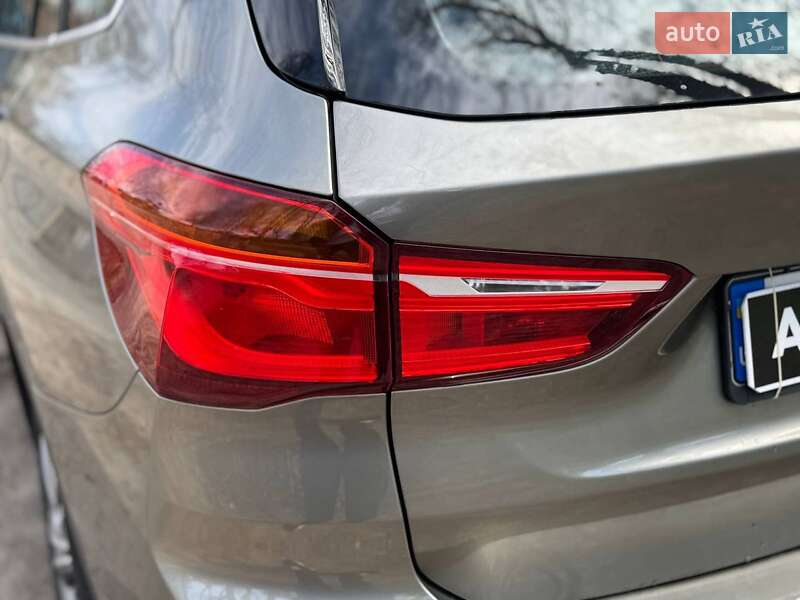 Позашляховик / Кросовер BMW X1 2016 в Києві