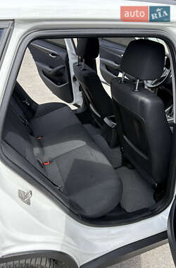 Позашляховик / Кросовер BMW X1 2011 в 