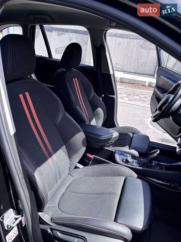 Внедорожник / Кроссовер BMW X1 2019 в Киеве