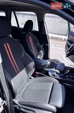 Позашляховик / Кросовер BMW X1 2019 в 