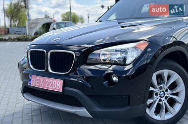Позашляховик / Кросовер BMW X1 2014 в 