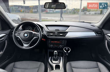 Позашляховик / Кросовер BMW X1 2014 в 