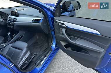 Позашляховик / Кросовер BMW X1 2016 в 