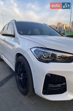Внедорожник / Кроссовер BMW X1 2015 в Одессе