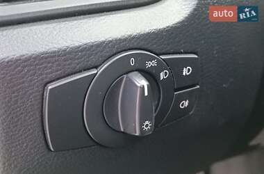 Позашляховик / Кросовер BMW X1 2010 в 