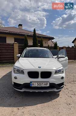 Позашляховик / Кросовер BMW X1 2015 в 