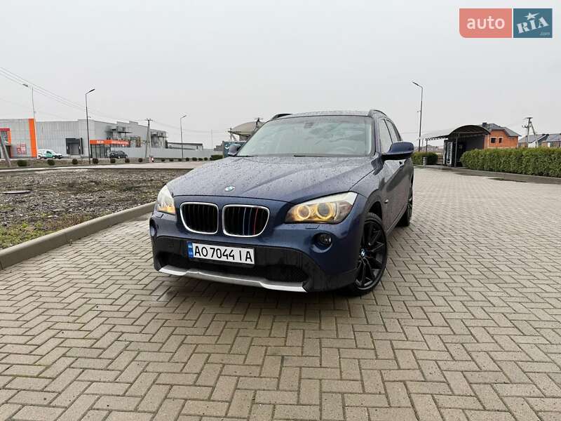 BMW X1 2011
