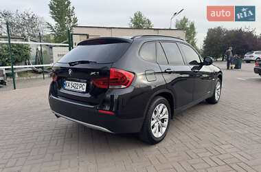 Внедорожник / Кроссовер BMW X1 2010 в 