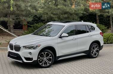 Позашляховик / Кросовер BMW X1 2019 в 