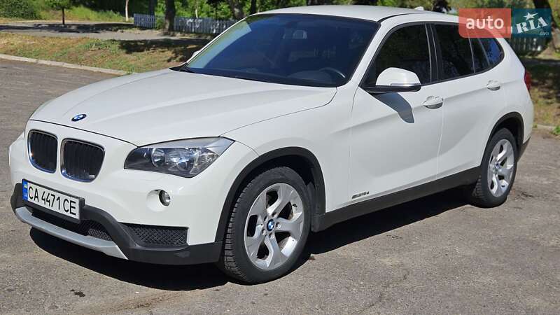 Внедорожник / Кроссовер BMW X1 2013 в 