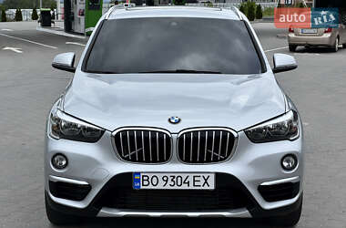 Внедорожник / Кроссовер BMW X1 2015 в 