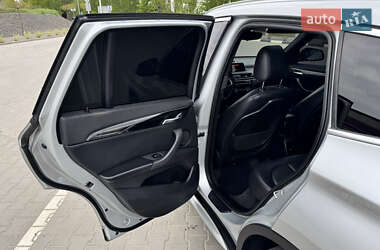 Внедорожник / Кроссовер BMW X1 2015 в 