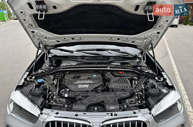 Внедорожник / Кроссовер BMW X1 2015 в 