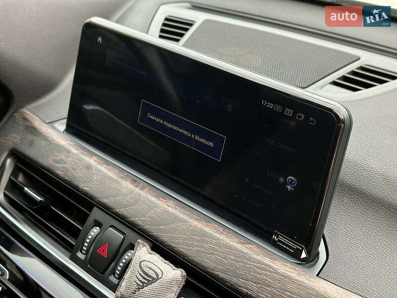 Внедорожник / Кроссовер BMW X1 2015 в Одессе