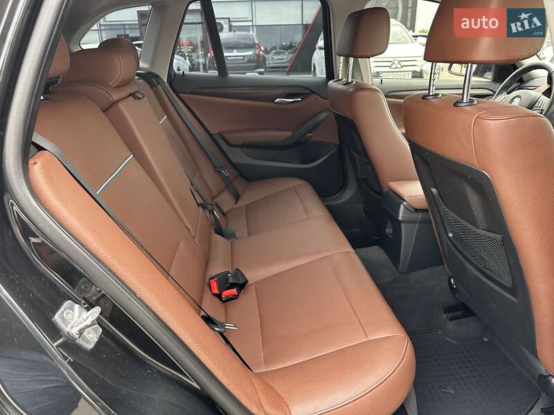 Позашляховик / Кросовер BMW X1 2014 в Києві