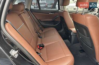 Внедорожник / Кроссовер BMW X1 2014 в 
