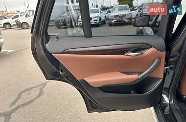 Внедорожник / Кроссовер BMW X1 2014 в 