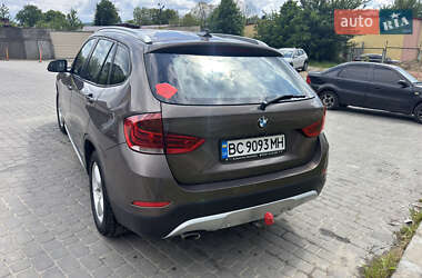 Позашляховик / Кросовер BMW X1 2013 в 