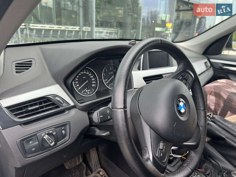 Позашляховик / Кросовер BMW X1 2018 в Дніпрі фото 36 Позашляховик / Кросовер BMW X1 2018 в Дніпрі