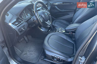 Внедорожник / Кроссовер BMW X1 2016 в 
