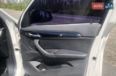 Внедорожник / Кроссовер BMW X1 2017 в 