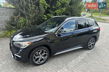 Внедорожник / Кроссовер BMW X1 2018 в 