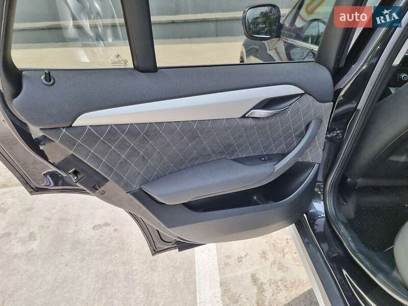 Внедорожник / Кроссовер BMW X1 2010 в Черноморске фото 5 Внедорожник / Кроссовер BMW X1 2010 в Черноморске