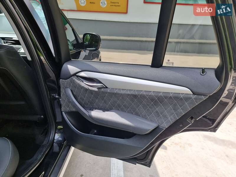 Внедорожник / Кроссовер BMW X1 2010 в Черноморске фото 7 Внедорожник / Кроссовер BMW X1 2010 в Черноморске